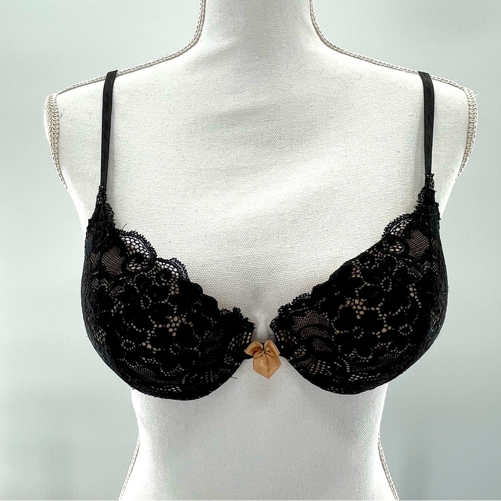 Victoria’s Secret Angels Black Lace Push Up Bra Size 36B